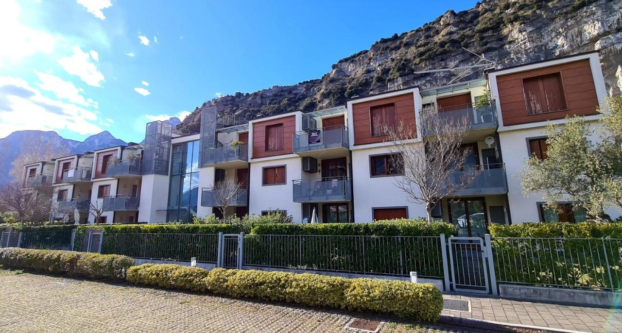 Garda Lake Aloha Apartments Torbole Sul Garda Ngoại thất bức ảnh