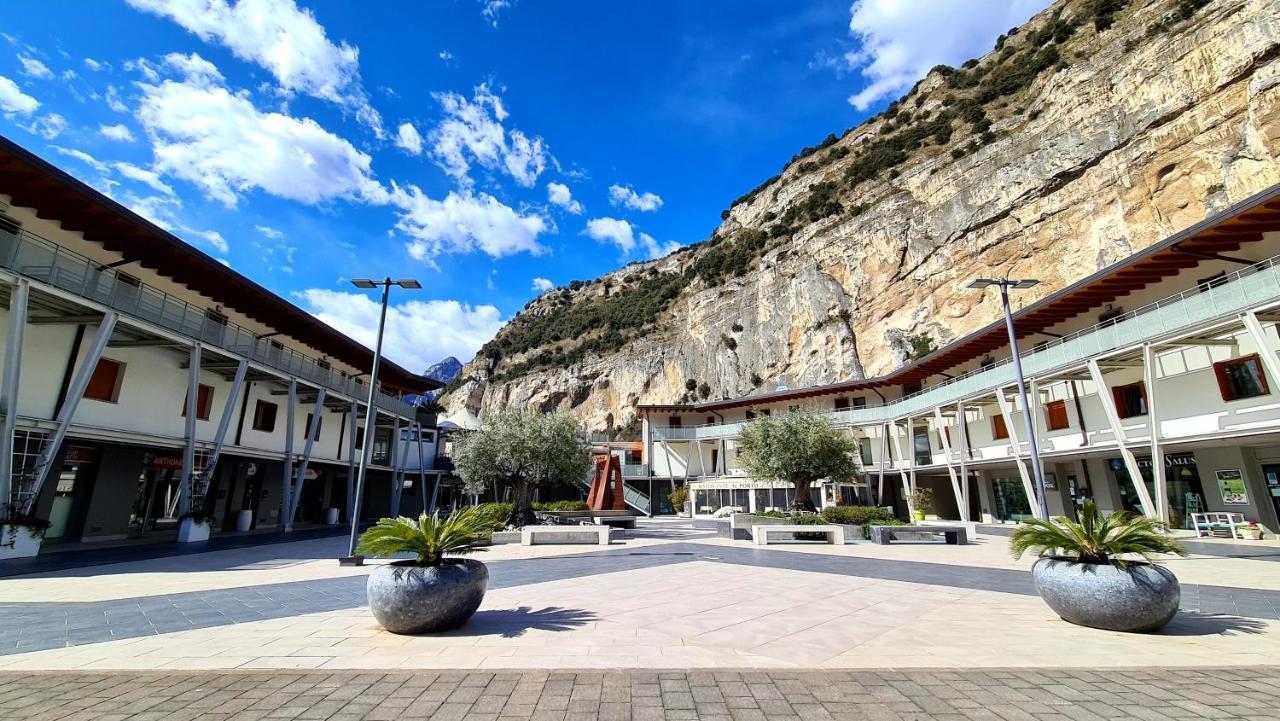 Garda Lake Aloha Apartments Torbole Sul Garda Ngoại thất bức ảnh